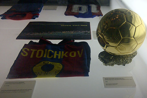 Camp Nou Experience : Hristo Stoichkov's jersey and the Ballon d'Or